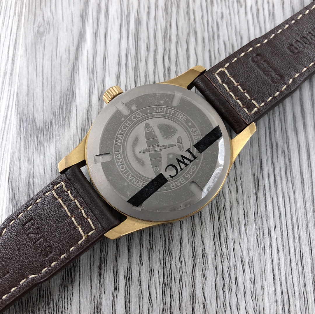 IWC パイロット コピー 茶色のイタリアカーフ IW327002 スーパーコピー 腕時計[4]