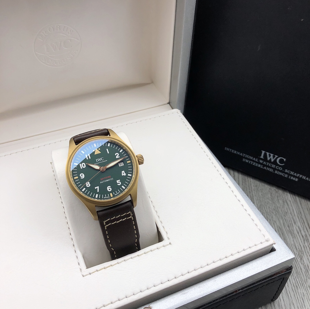 IWC パイロット コピー 茶色のイタリアカーフ IW327002 スーパーコピー 腕時計[5]
