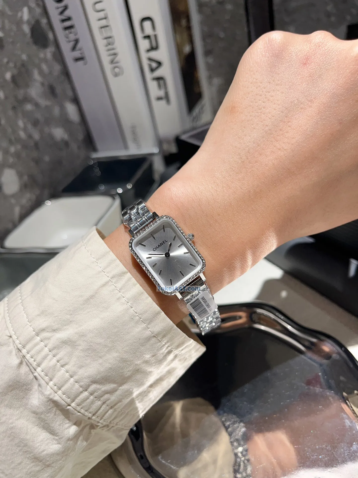 ブランド シャネルN級品プルミエール実物撮影H502120 スタイリッシュなスクエア[1]