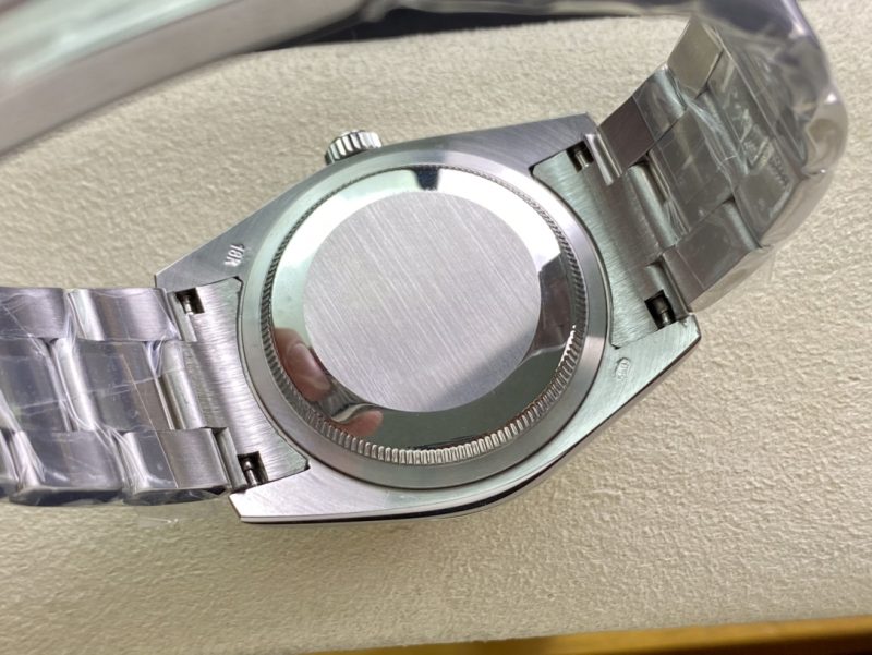 イエロー ロレックススーパーコピー時計 オイスターパーペチュアル 126000 36MM素敵な[6]