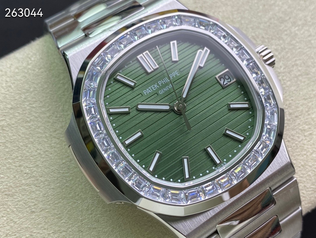 パテック・フィリップコピー時計 ノーチラス 5711/1300A-001 グリーン ジェム・セッティング 丹東CAL.324[1]