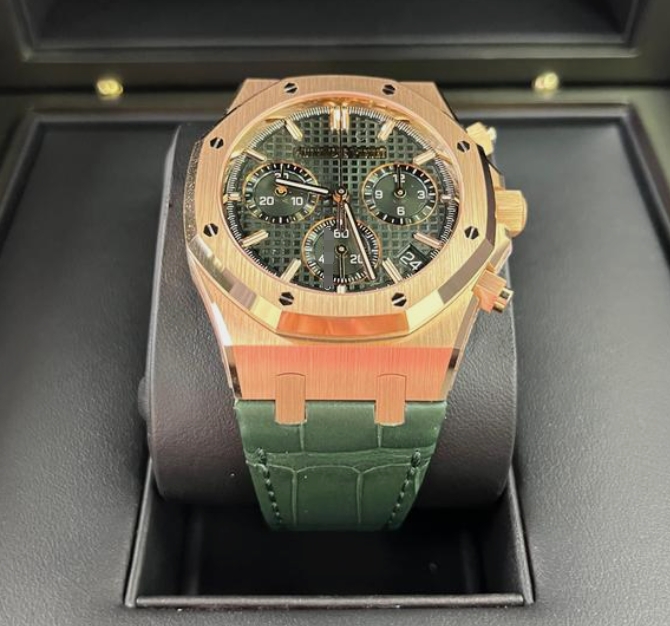 素敵なオーデマ ピゲ AUDEMARS PIGUET ロイヤル オーク クロノグラフ 26240OR.OO.D404CR.02