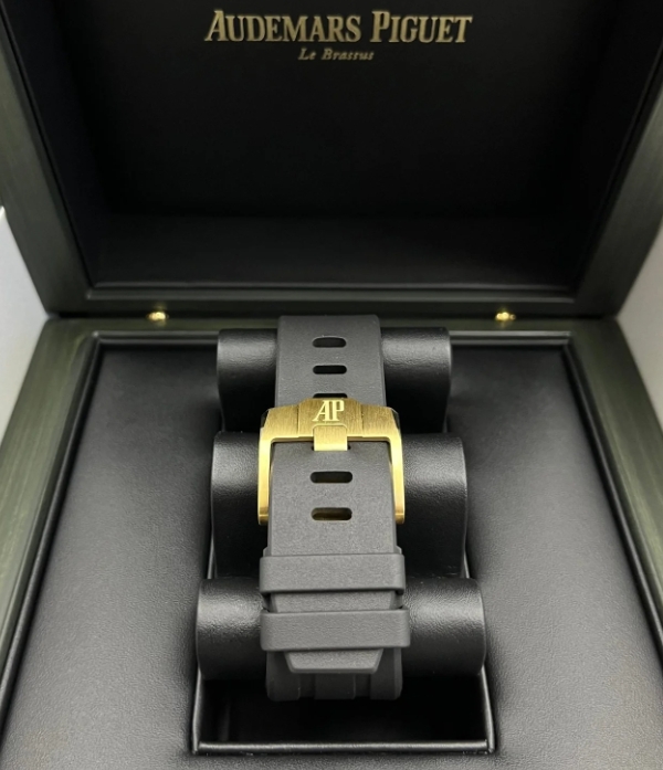 オーデマピゲ コピー クロノグラフ 43 ミリ セラミック最高精密 26420CE.OO.A127CR.01[2]