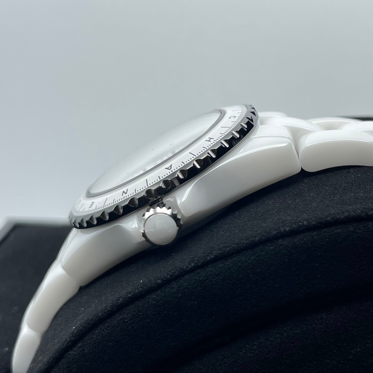 シャネルレプリカレディース時計 J12 クチュールH9763 【ホワイトセラミック】[3]