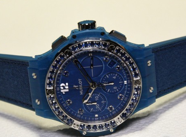 女性専用のコピーウブロ視覚的な饗宴