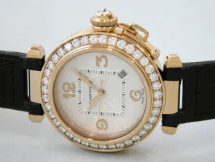 カルティエ パシャ WJ104951 32mmYGダイヤベゼル革 コピー ウォッチ