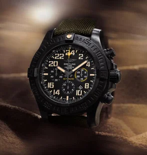 ブライトリング アベンジャー ハリケーン ミリタリーX121B46ARX ウォッチ