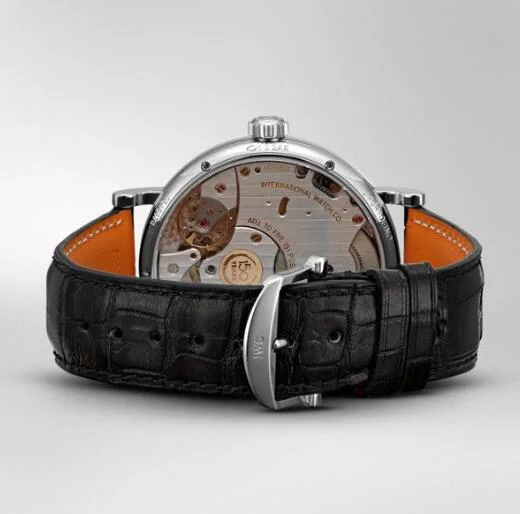 IWC時計コピーアイ・ダブリュー・シーポートフィノ・ハンドワインド・ムーンフェイズ “150 イヤーズ”  IW516406