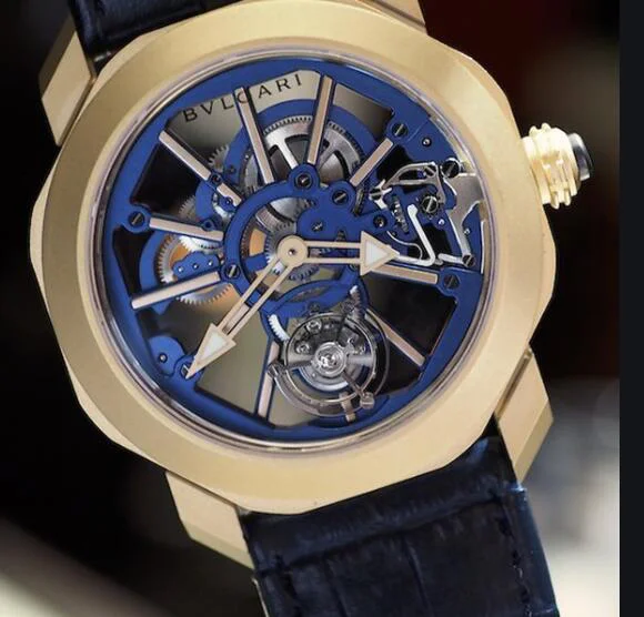 ブルガリブランド時計コピーオクト ローマ トゥールビヨン サファイア103157