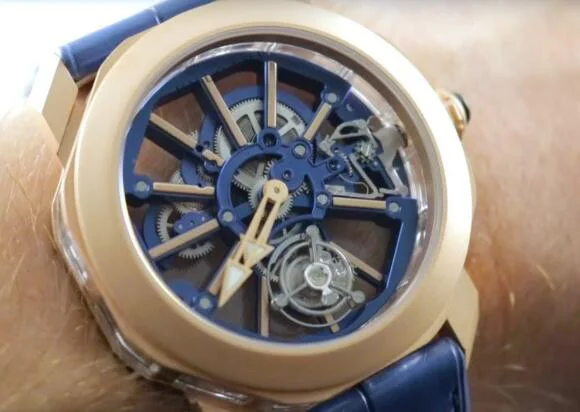 ブルガリブランド時計コピーオクト ローマ トゥールビヨン サファイア103157