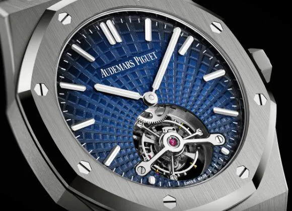 ロイヤル オーク オーデマピゲコピー 26522TI.OO.1220TI.01トゥールビヨン エクストラ シン