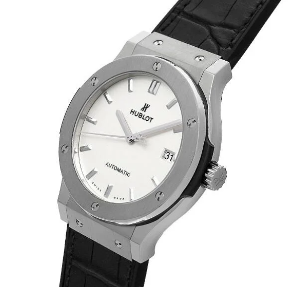 新作ウブロクラシックフュージョンコピー チタニウム オパリン511.NX.2611.LR