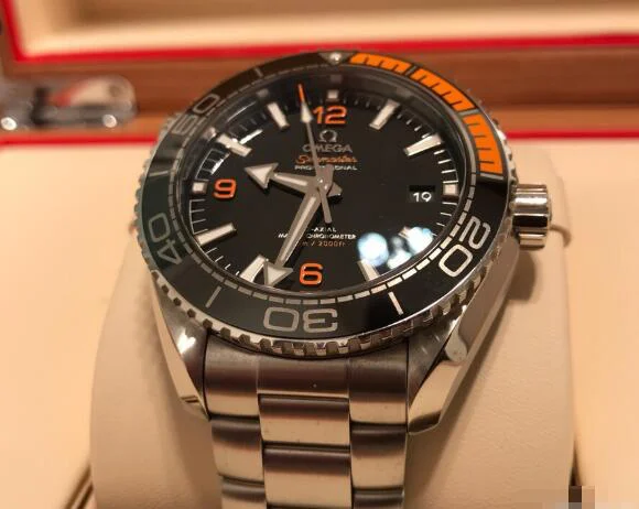 OMEGA メンズシーマスター コーアクシャル マスタークロノメーター 215.30.44.21.01.002