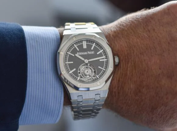 オーデマ ピゲスーパーコピー新作N級品フライング トゥールビヨン26530TI.OO.1220TI.01