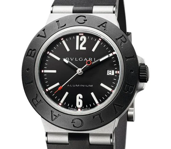 新作ブルガリコピー アルミニウム ブラックダイアル SAP103445