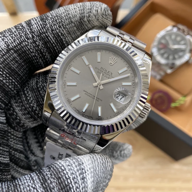 Rolexコピーメンズ機械式時計41mm R101309[1]