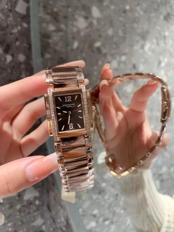 パテックフィリップスーパーコピー時計 トゥエンティ 4  PP3292-02[4]