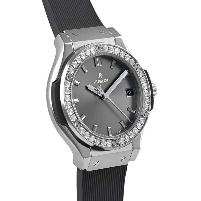 ウブロスーパーコピーダイヤモンド クラシックフュージョン時計 レーシンググレー  581.NX.7071.RX.1104[1]