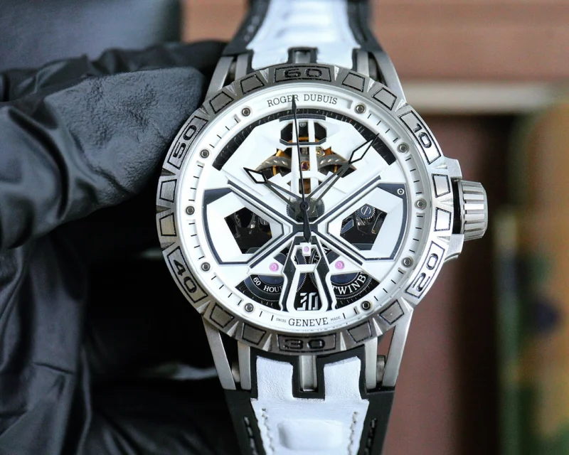 ホワイトクラシック ロジェデュブイ新作 キング 46mm R7823G99