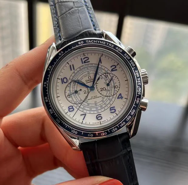 【新品】スーパーコピーブランドオメガ スピードマスター329.33.43.51.02.001全自動機械を搭載