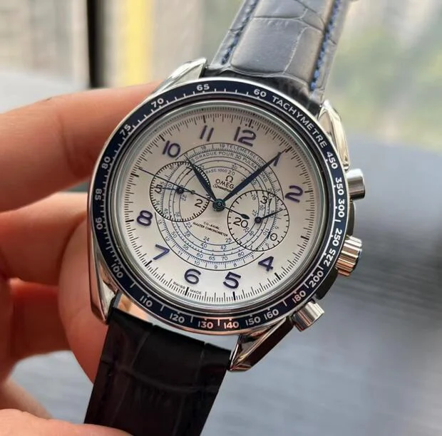 【新品】スーパーコピーブランドオメガ スピードマスター329.33.43.51.02.001全自動機械を搭載
