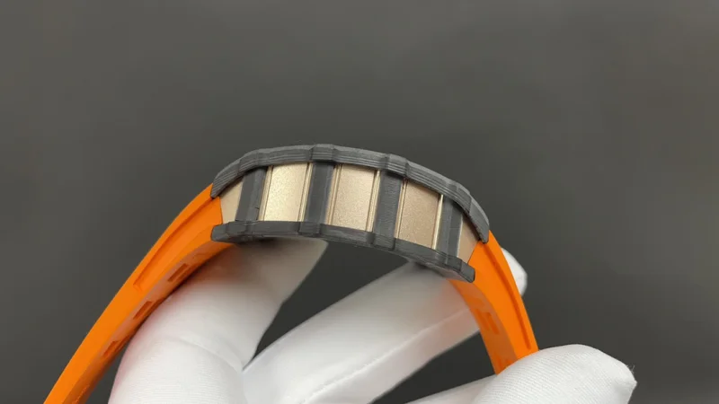 新品リシャールミルスーパーコピー時計 RM21-02「トゥールビヨン」グリーンクォーツTPTカーボンファイバー[4]