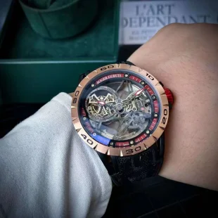 ロジェ デュブイキング エクスカリバー スパイダー スケルトン【精緻な時計製造】600R123