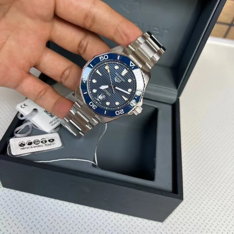 タグホイヤーWBP201B.BA0632アクアレーサー新作高級自動巻き腕時計43MM[4]