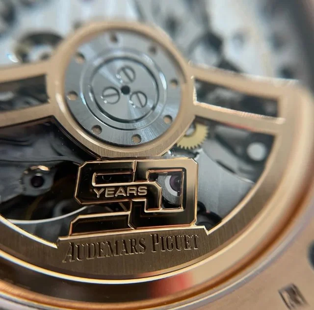 相当安値スーパーコピーオーデマピゲ ロイヤルオーク クロノグラフ グリーン 26240OR.OO.1320OR.08[3]