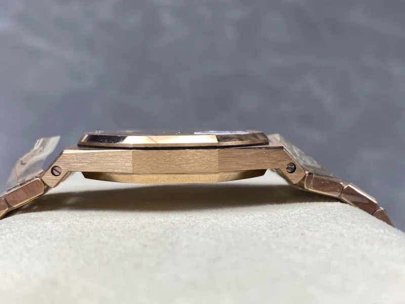 オーデマピゲレプリカ ロイヤルオーク 33mm レディース67651 クォーツムーブメント[5]