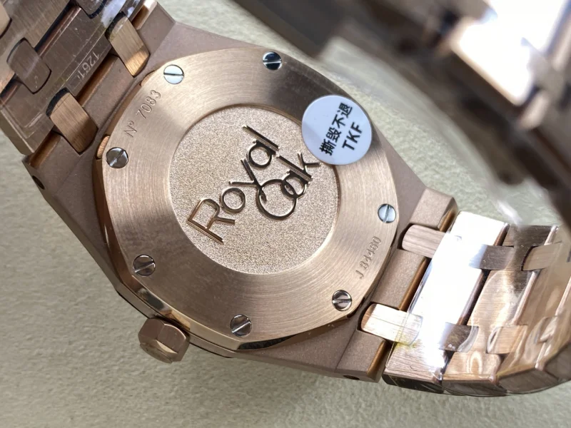 オーデマピゲレプリカ ロイヤルオーク 33mm レディース67651 クォーツムーブメント[7]