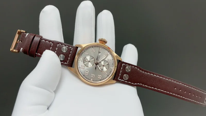 新作 IWC パイロットシリーズ IW51584 ロングパワームーンフェイズ自動巻き時計[1]