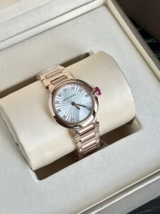 相当安値 ブルガリ コピー時計 ルチェアモダンな女性らしさの魅力A012082