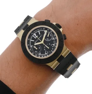 ブルガリ ブランドコピー時計 アルミニウム 自動巻き104242 [2026話題商品]