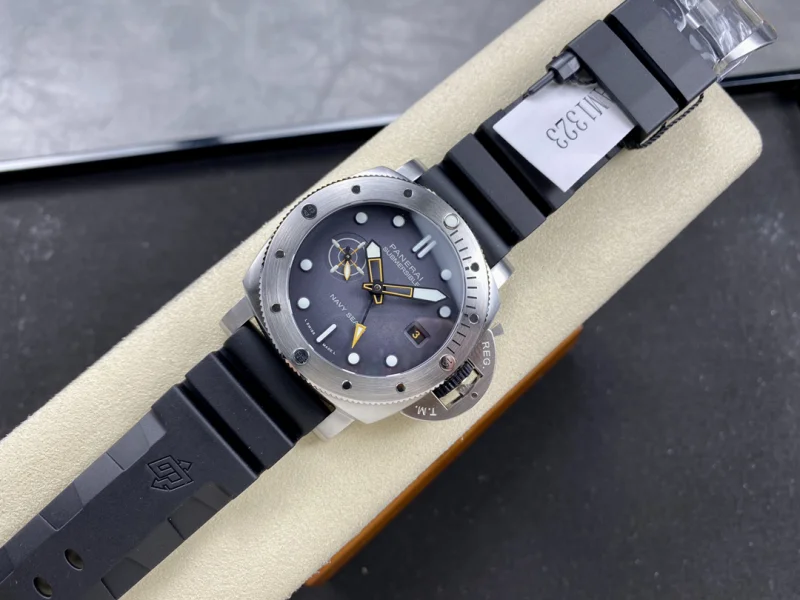 VS工場出品 パネライ サブマーシブル Gmt ネイビーシールズ PAM01323[3]