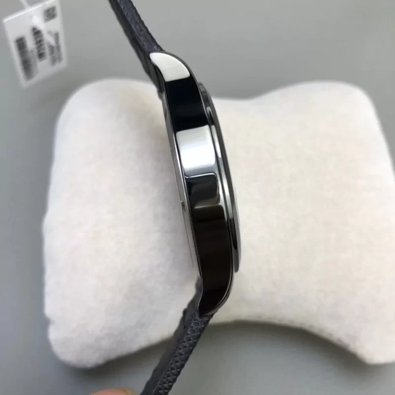 IWC IW324703 時計コピー(4/11)