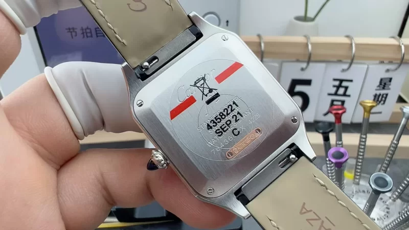 高級カルティエコピー時計W2SA0011裏蓋
