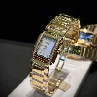 パテックフィリップ Twenty-4 4910/11J-001 18K イエローゴールド ダイヤ付きレディースクォーツ時計