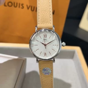 細い手首に最適 34mm！IWC ポルトフィーノ ダイヤインデックスベージュレザーIW357413