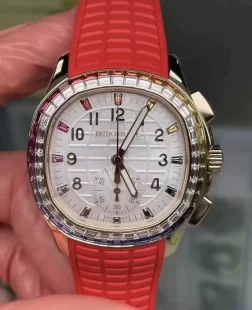7968300R-001 レッド