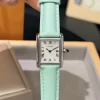 カルティエ タンク レディースコピー時計 水色レザーベルト マザーオブパール文字盤WSTA0042 (4)