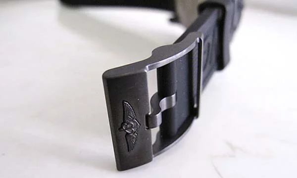 (BREITLING)腕時計ブライトリング 人気 コピー スーパーアベンジャーブラックスティール A337B30DPB