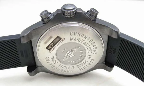 (BREITLING)腕時計ブライトリング 人気 コピー アベンジャースカイランドブラックスティール M338B64DPB