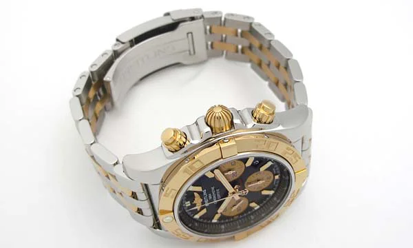 (BREITLING)腕時計ブライトリング 人気 コピー クロノマットB01 C011B68PAC