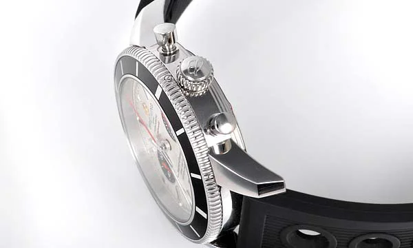 (BREITLING)腕時計ブライトリング 人気 コピー スーパーオーシャンヘリテージ クロノグラフ A272G93ORC