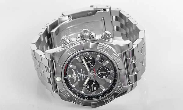 (BREITLING)腕時計ブライトリング 人気 コピー クロノマットB01 A011F46PA (BREITLING)腕時計ブライトリング 人気 コピー クロノマットB01 A011F46PA