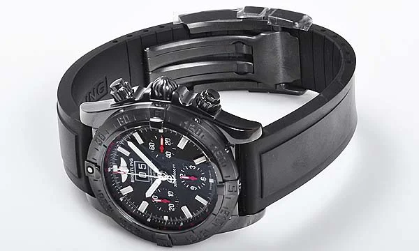 (BREITLING) ブライトリングブラックバード コピー時計通販 ブラックスチール M449B27RRB