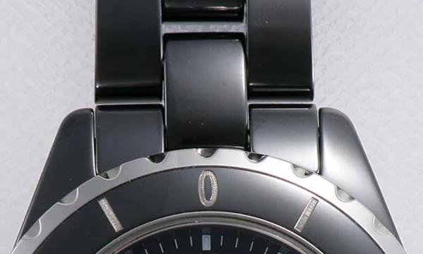 偽物CHANELシャネル時計 スーパーコピーJ12 セラミック33 H1634