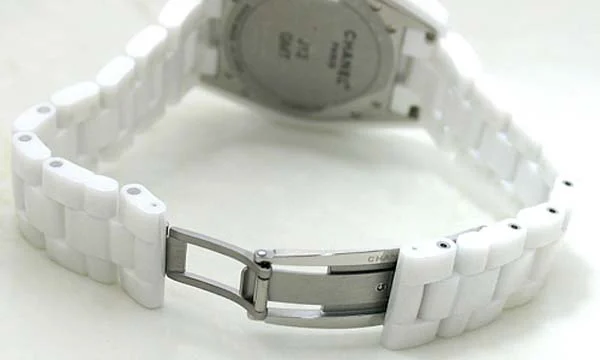 偽物CHANELシャネル時計 スーパーコピーJ12 ホワイトセラミック 42 GMT H212 偽物CHANELシャネル時計 スーパーコピーJ12 ホワイトセラミック 42 GMT H212