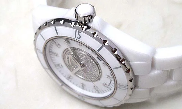 偽物CHANELシャネル時計 ホワイトセラミック J12 38 H1759 偽物CHANELシャネル時計 ホワイトセラミック J12 38 H1759